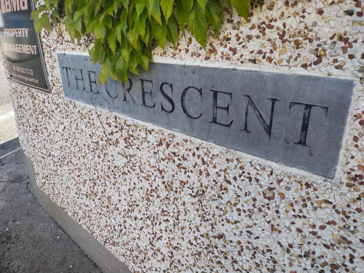 Crescent Apartments Homestay Корк Екстер'єр фото